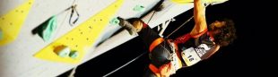 Urko Carmona ganó en su categoría paraescalada en la prueba Copa Mundo 2017 celebrada en Briançon.  (© Sytsevan Slooten)
