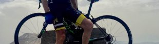 Carlos Soria en la cumbre del Veleta, en uno de sus entrenamientos en el CAR de Sierra Nevada. 2018
