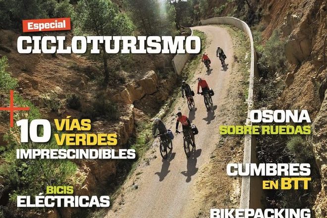 Portada de la revista Grandes Espacios nº 246. Especial Cicloturismo.