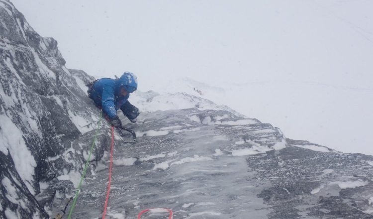 Dani Ascaso en el L3 de 'Punters of the Storm' en el Storm Valley (Foto: Col. S.Padrós).