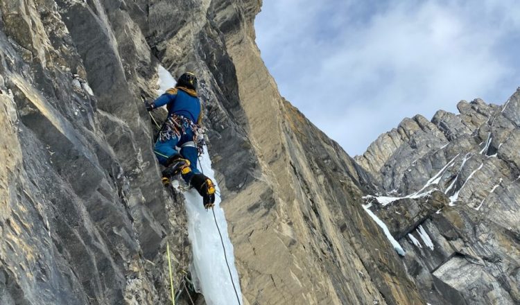 Santi Padrós en el L3 de 'Rocket Man' en el Mt. Patterson (Foto: Col. S.Padrós).