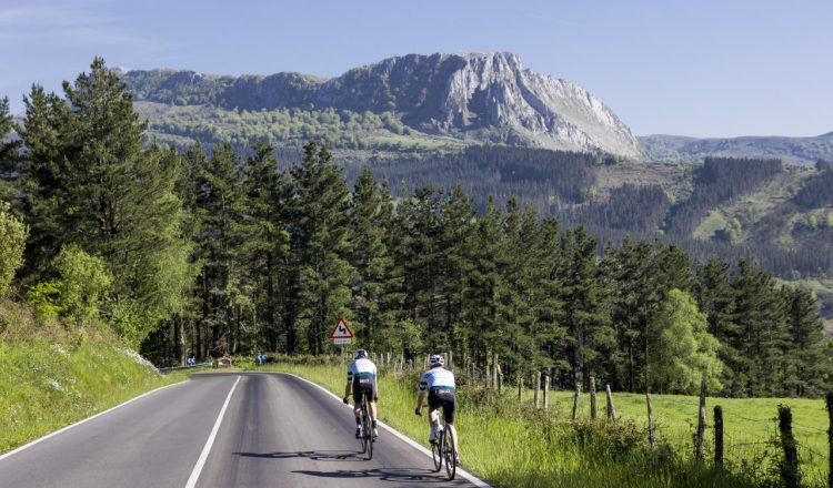 Ruta Gorbeia Bira en bicicleta de carretera.