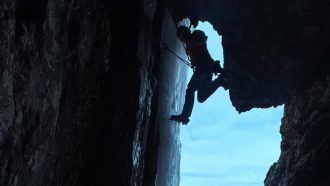 “Out of the dark” , por Simon Gietl y Vittorio Messini
