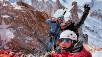 Arthur Poindefert, Killian Moni, Hugo Peruzzo y Pierre Girot en 'Jorassique Pâques' en las Grandes Jorasses (Foto: @arthur_poindefert).